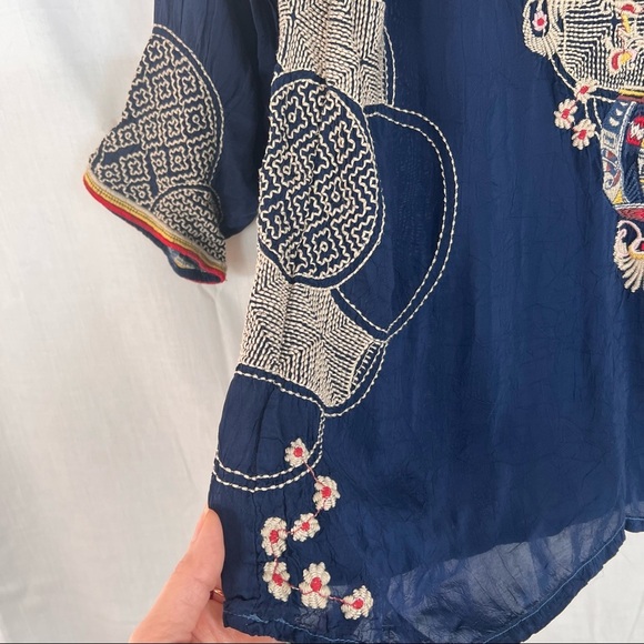 Johnny Was Peyton Blouse Women's S Colorful Embroidered Blue Rayon Boho V-neck - Picture 5 of 11